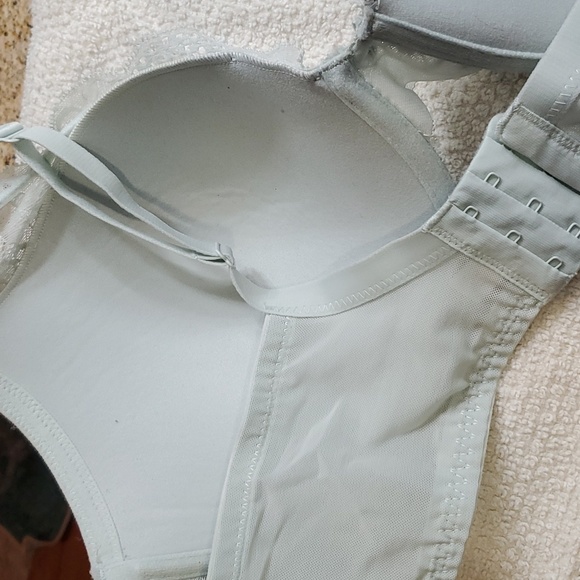 AUDEN 40 DD PUSH UP PLUNGE COVERAGE UNDERWIRE BRA - Picture 9 of 13